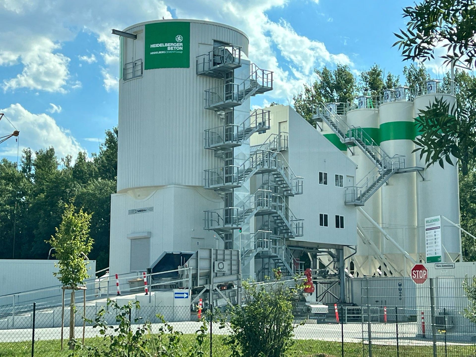 A NISBAU Compact concrete mixing plant at Dettingen, Germany