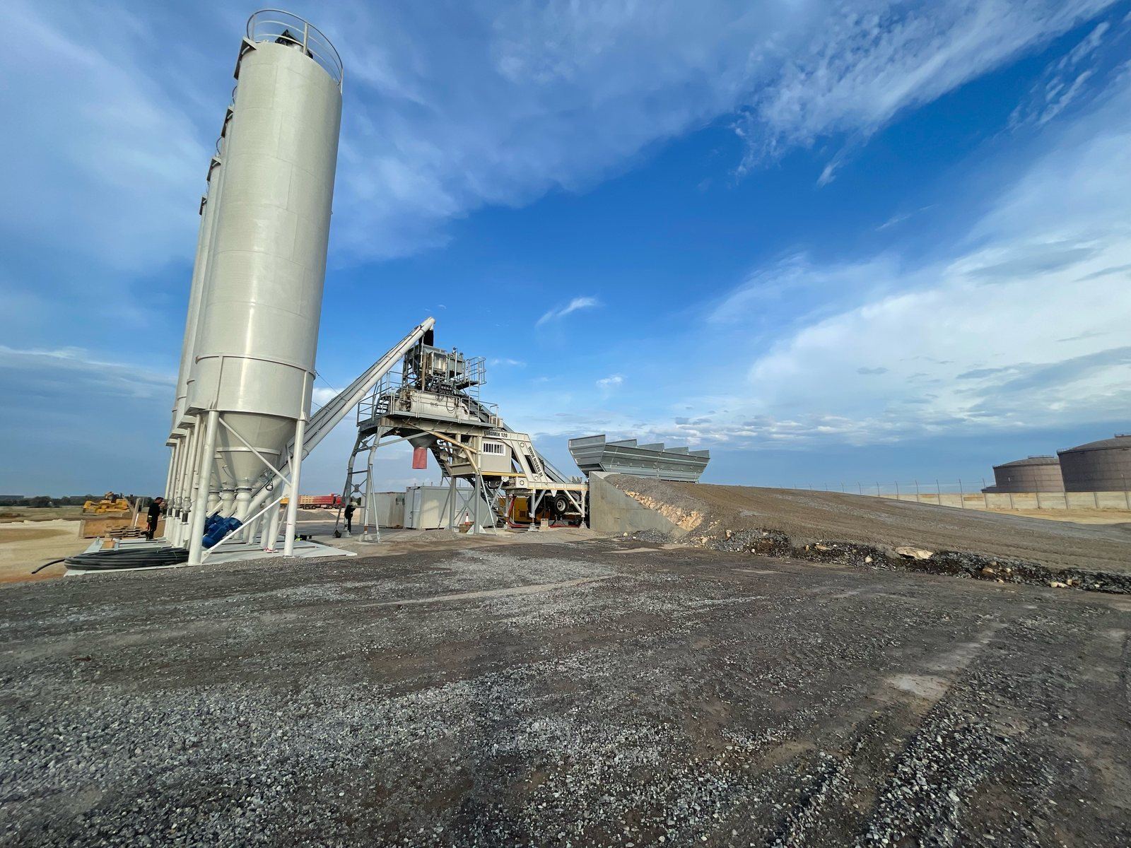 A NISBAU EUROMIX 120 plant installed and running